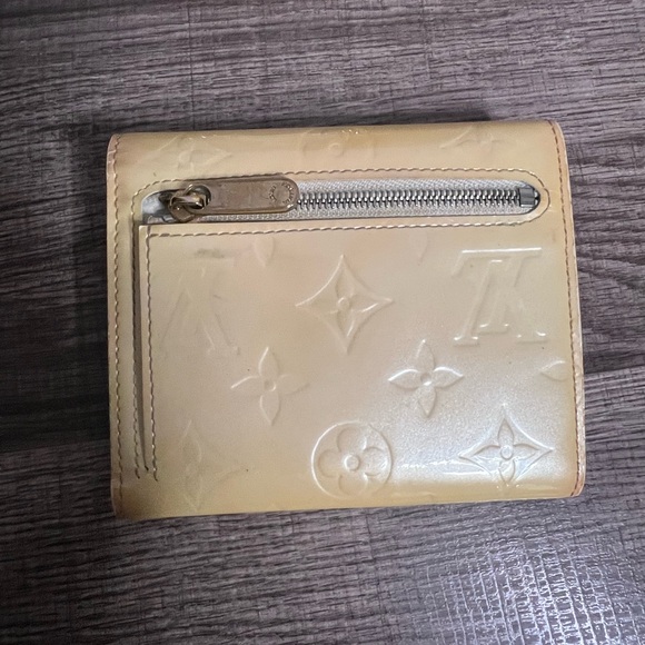 Louis Vuittion Koala vernis trifold wallet - Picture 5 of 10